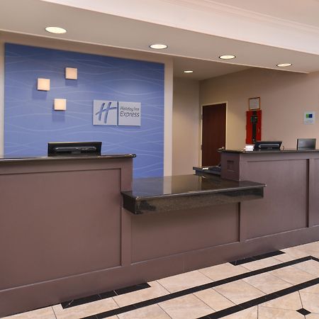 Holiday Inn Express & Suites San Antonio South Kültér fotó