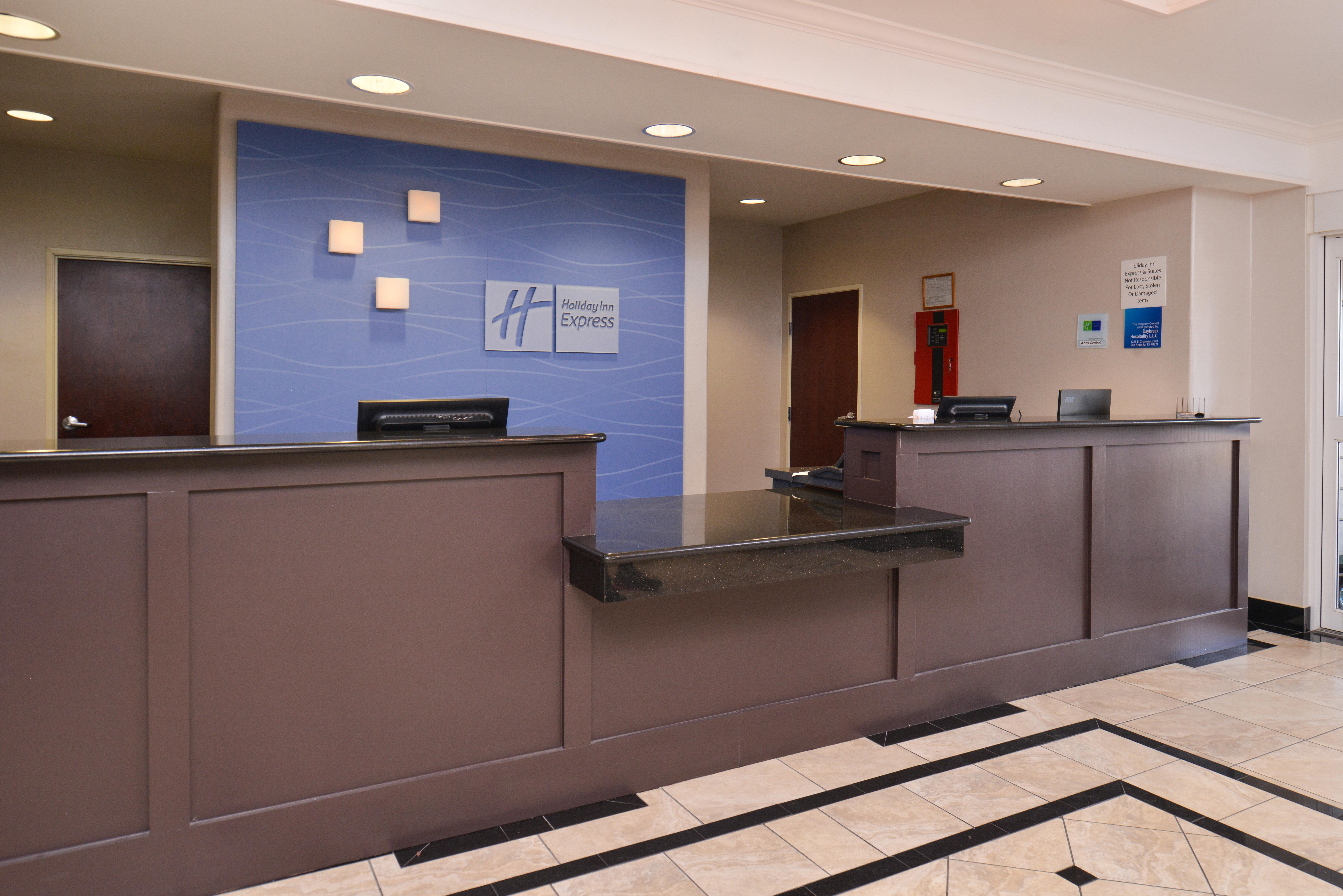 Holiday Inn Express & Suites San Antonio South Kültér fotó
